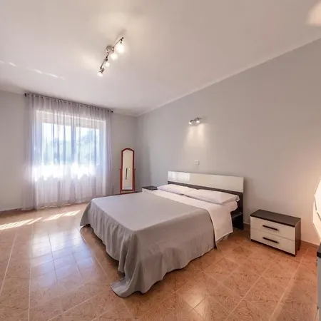 Confidential Silent * Cressa