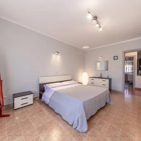 Confidential Silent Cressa